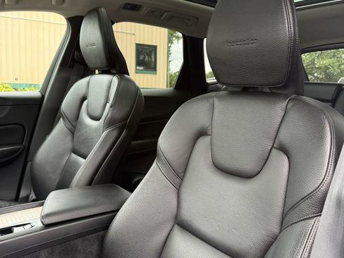 Used 2020 Volvo XC60 T5 Inscription w/ Protection Package Premier AWD/4WD image 17