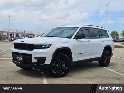 Used 2025 Jeep Grand Cherokee L Limited w/ Black Appearance Package