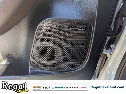 Used 2020 Chrysler Pacifica Limited w/ Advanced Safetytec Group image 18