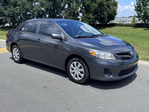 Used 2012 Toyota Corolla L FWD image 28