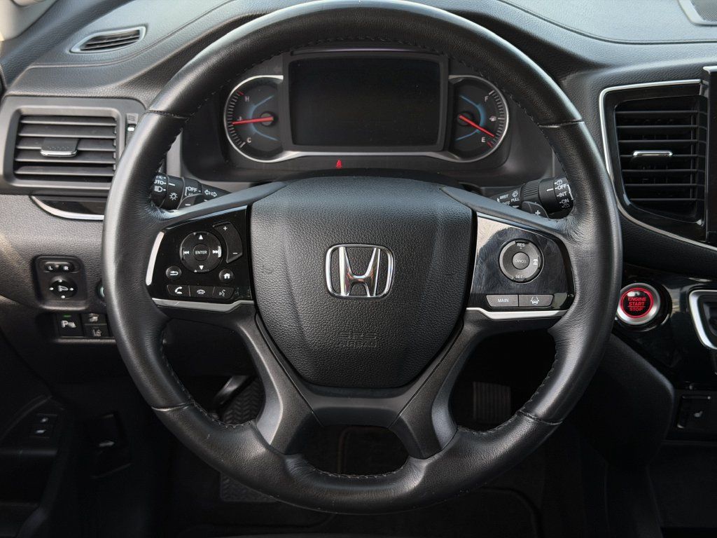 Used 2019 Honda Pilot Touring image 13