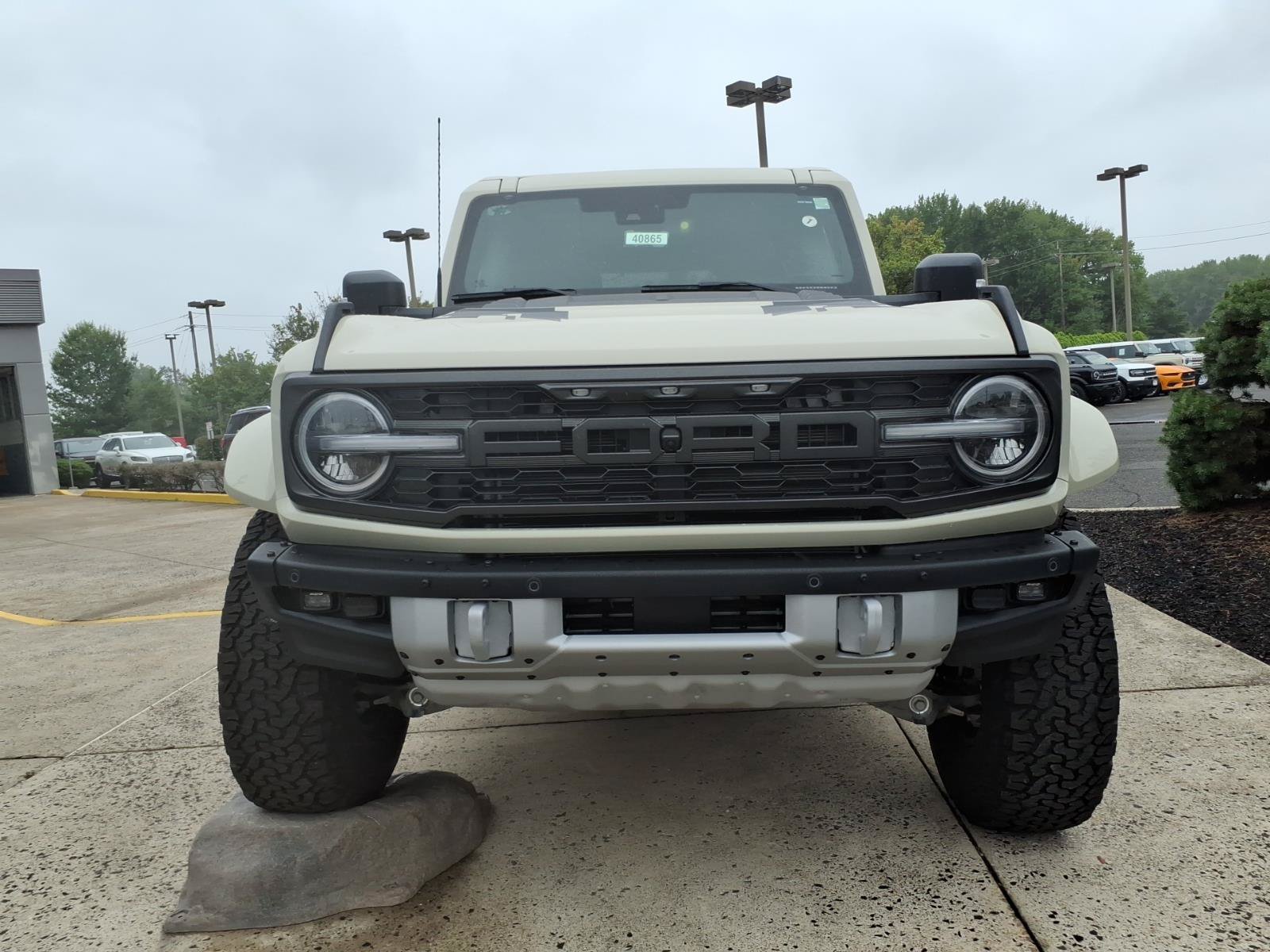 New 2026 Ford Bronco Raptor w/ Interior Carbon Fiber Pack AWD/4WD image 2