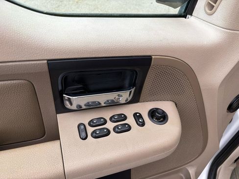 Used 2004 Ford F150 XLT AWD/4WD image 21