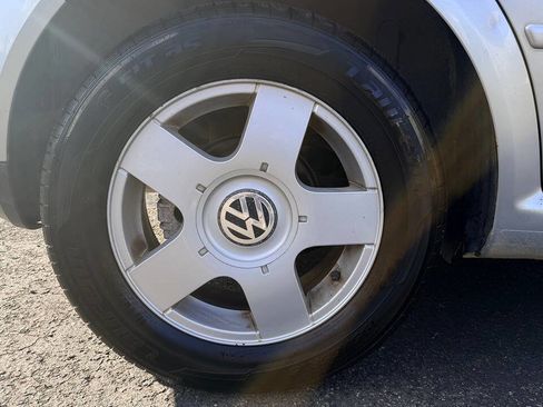 Used 2001 Volkswagen Golf GLS image 35