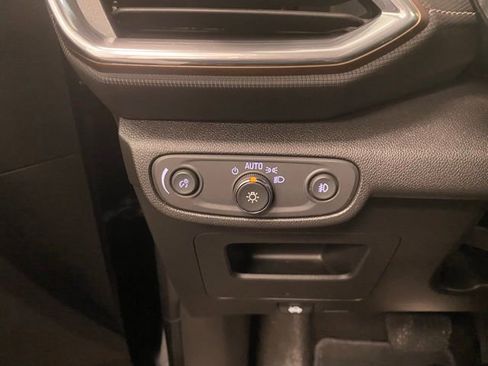 Used 2021 Chevrolet TrailBlazer ACTIV w/ Sun and Liftgate Package AWD/4WD image 17