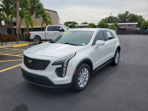 Used 2021 Cadillac XT4 Luxury w/ Driver Awareness Package AWD/4WD image 10