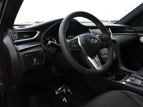 Used 2023 INFINITI QX50 Sport FWD image 16