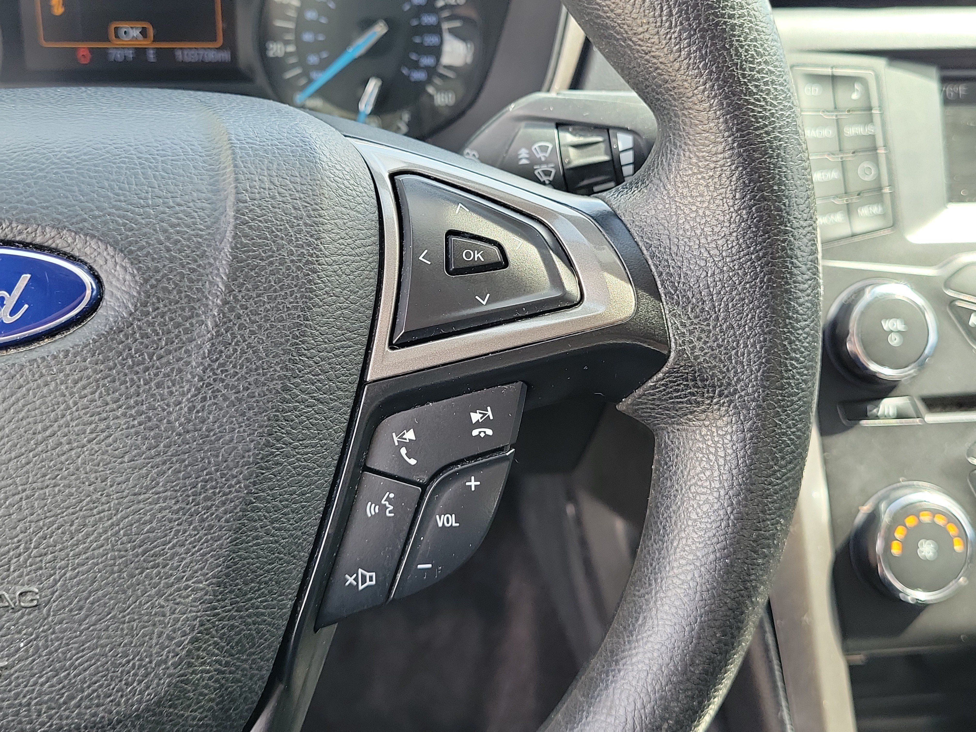Used 2017 Ford Fusion SE FWD image 23