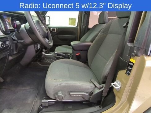 Used 2025 Jeep Wrangler Sport AWD/4WD image 5