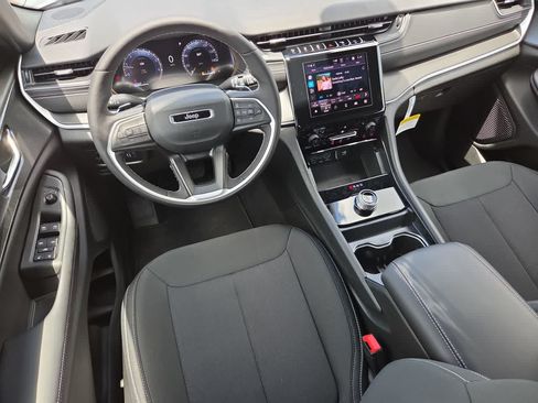 New 2026 Jeep Grand Cherokee Laredo X RWD image 24