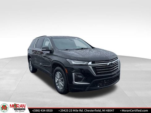Used 2023 Chevrolet Traverse LT image 7