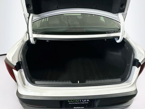 Used 2025 Kia K4 FWD image 27