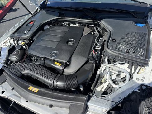 Used 2022 Mercedes-Benz E 350 Sedan image 5