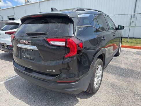 Used 2023 GMC Terrain SLE w/ Driver Convenience Package AWD/4WD image 10