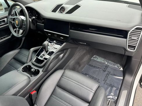 Used 2019 Porsche Cayenne image 22