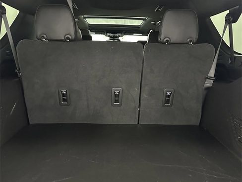 Used 2023 GMC Yukon XL Denali image 35