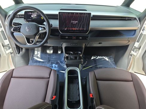 New 2025 Volkswagen ID. Buzz Pro S image 9