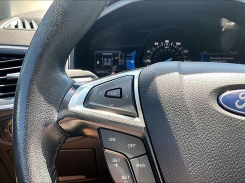 Used 2024 Ford Edge SEL AWD/4WD image 17