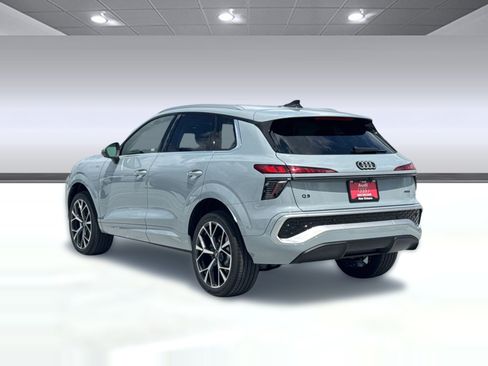 New 2026 Audi Q3 quattro 2.0T AWD/4WD image 3