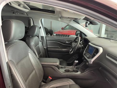 Used 2018 GMC Acadia SLT image 35