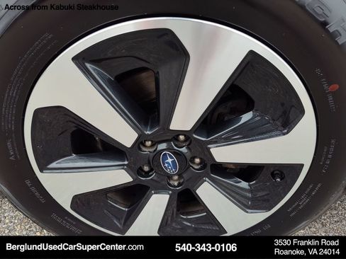 Used 2018 Subaru Forester 2.5i Premium w/ All-Weather Package AWD/4WD image 11