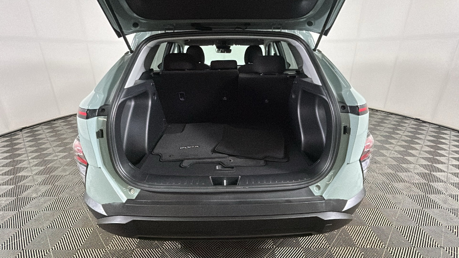 Used 2026 Hyundai Kona SEL Sport FWD image 35