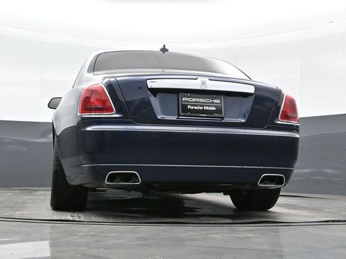 Used 2013 Rolls-Royce Ghost image 36