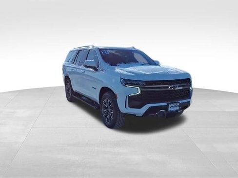 Used 2021 Chevrolet Tahoe Z71 w/ Z71 Signature Package AWD/4WD image 2