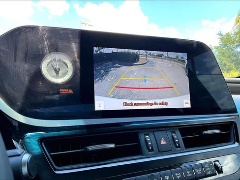 Used 2024 Lexus ES 350 w/ Premium Package FWD image 25