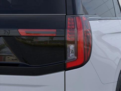 New 2026 Ford Expedition Platinum image 21