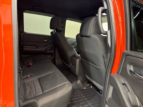 Used 2025 Nissan Frontier PRO-4X AWD/4WD image 12