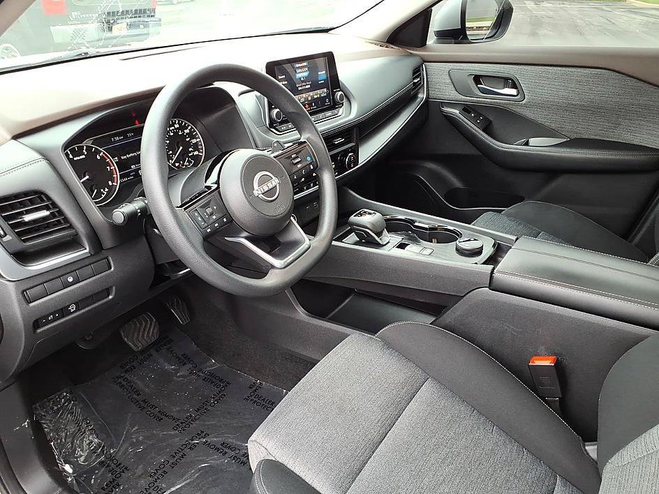 Used 2023 Nissan Rogue SV AWD/4WD image 14