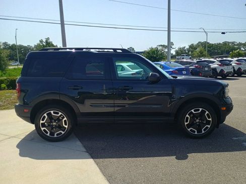 Used 2022 Ford Bronco Sport Outer Banks w/ Tech Package AWD/4WD image 4
