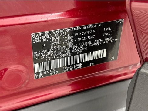 Certified 2025 Toyota RAV4 XLE image 30