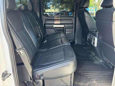 Used 2022 Ford F250 Lariat w/ Lariat Value Package AWD/4WD image 15