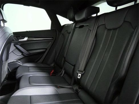 Used 2022 Audi SQ5 Prestige w/ Prestige Package image 15
