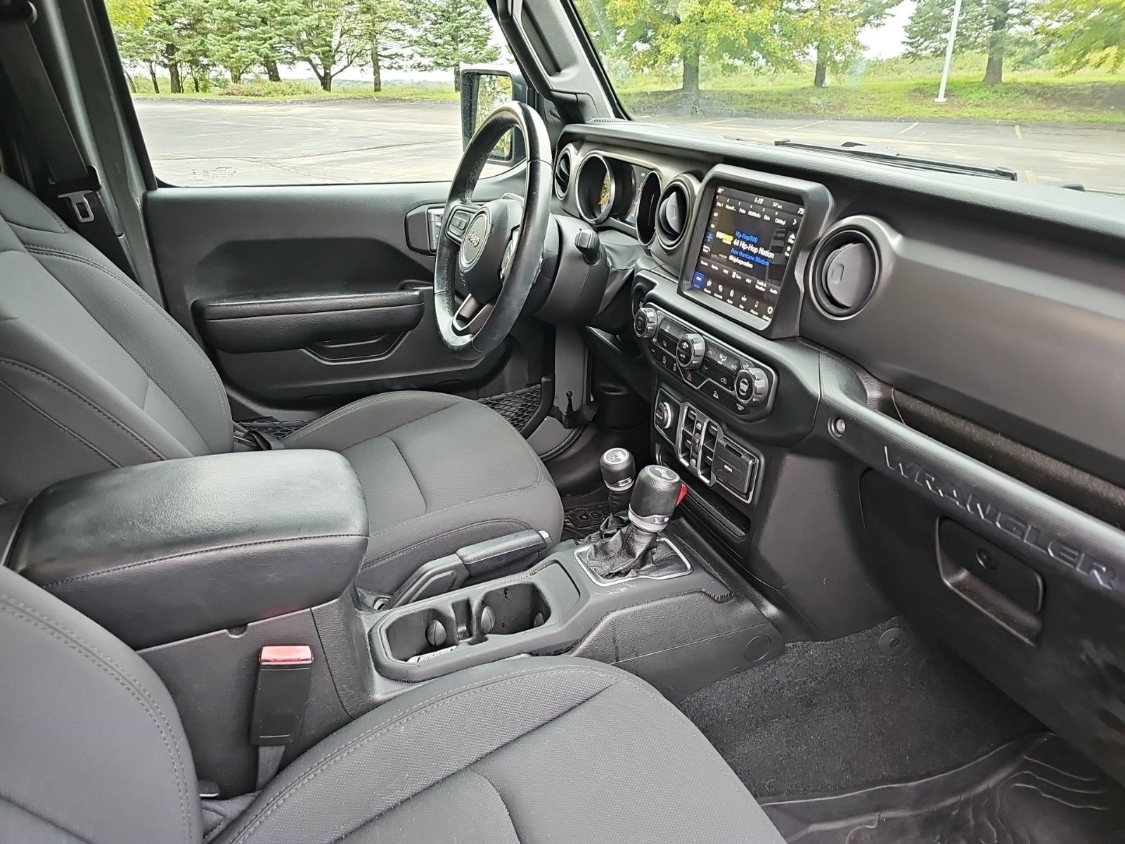 Used 2022 Jeep Wrangler Unlimited Sport AWD/4WD image 10