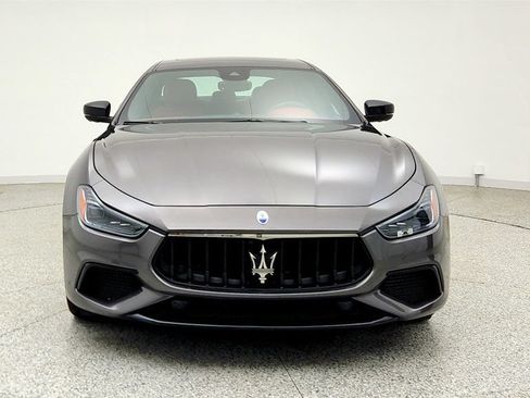 Used 2023 Maserati Ghibli Modena RWD image 2