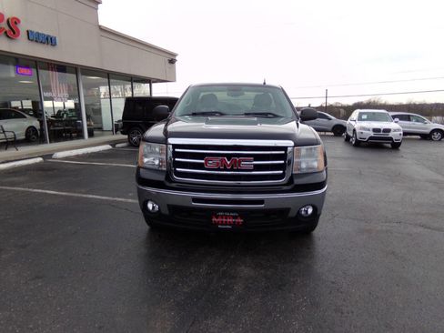 Used 2013 GMC Sierra 1500 SLE w/ SLE Preferred Package image 2