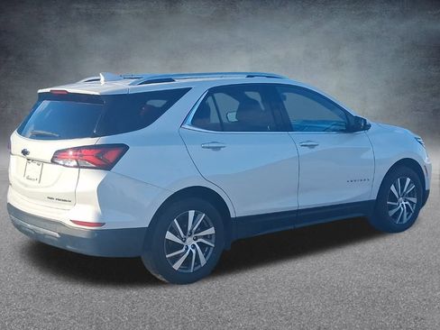 Used 2022 Chevrolet Equinox Premier image 8