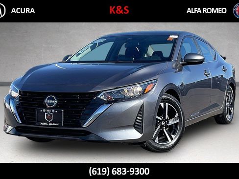 Used 2025 Nissan Sentra SV FWD image 1
