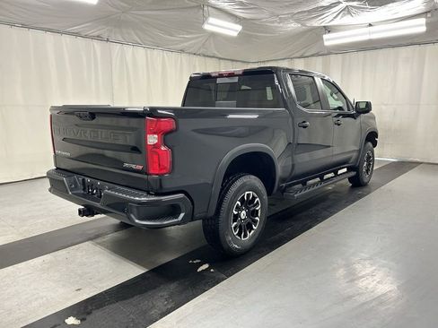 Used 2023 Chevrolet Silverado 1500 ZR2 w/ Technology Package image 2