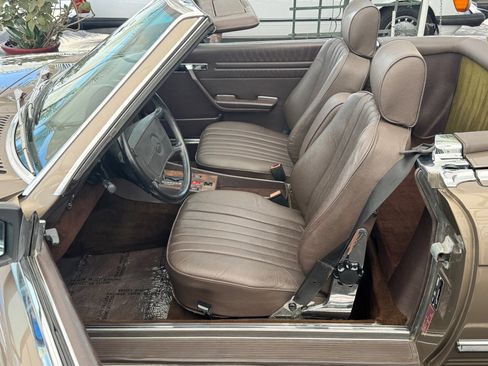 Used 1987 Mercedes-Benz 560 SL image 17