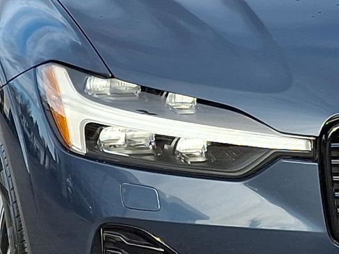 Certified 2024 Volvo XC60 B5 Core w/ Climate Package image 9