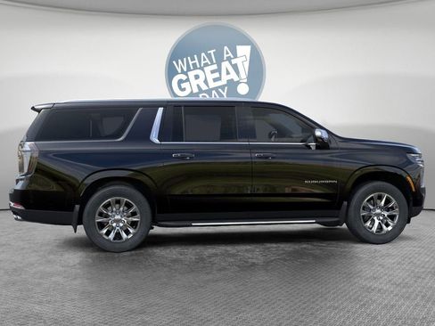 New 2026 Chevrolet Suburban Premier AWD/4WD image 5