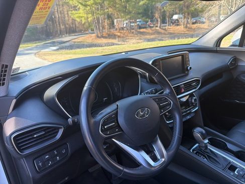 Used 2019 Hyundai Santa Fe Limited image 9