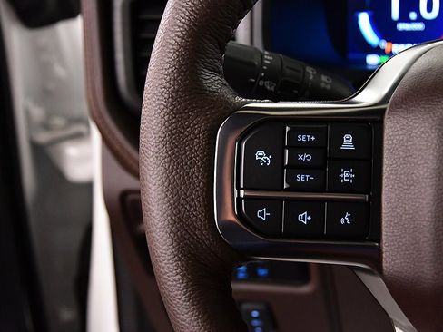 Used 2024 Ford Expedition King Ranch image 20