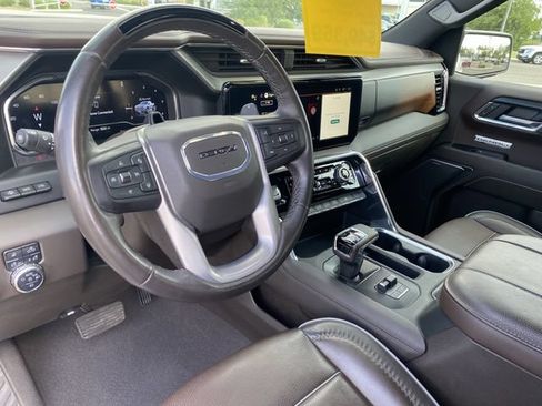 Used 2024 GMC Sierra 1500 Denali RWD image 17