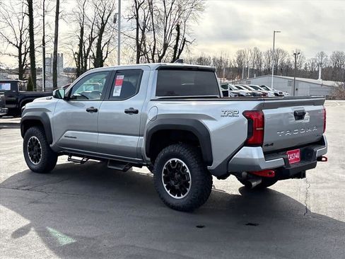 New 2025 Toyota Tacoma TRD Off-Road image 27