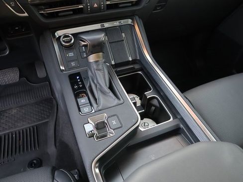 Used 2024 Lexus GX 550 550 Luxury+ 4D Sport Utility image 37